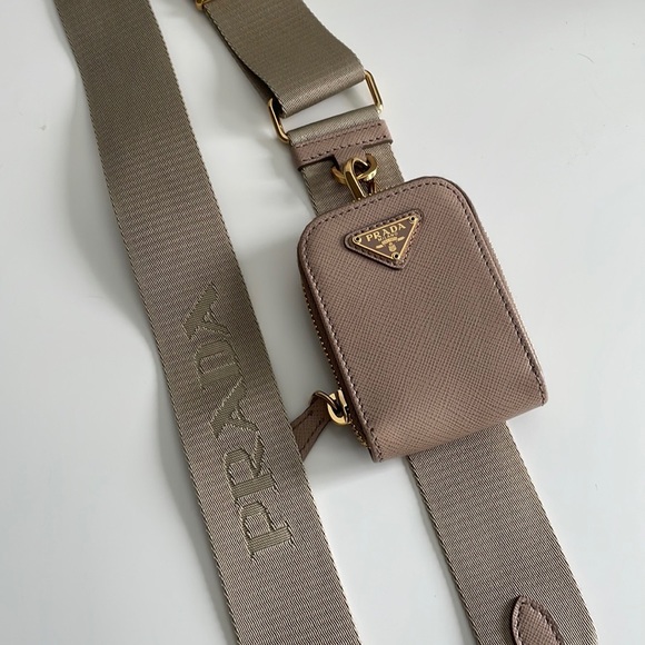 Prada 2005 Re-Edition Saffiano in Cameo Beige - Picture 10 of 16